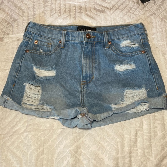 Distressed Jean Shorts Medium Wash - Picture 1 of 2